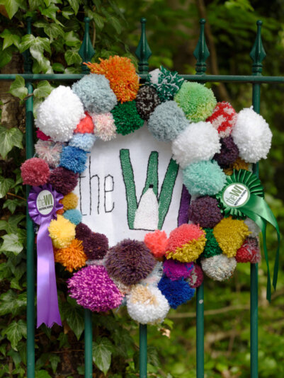 5079 WI yarn bomb