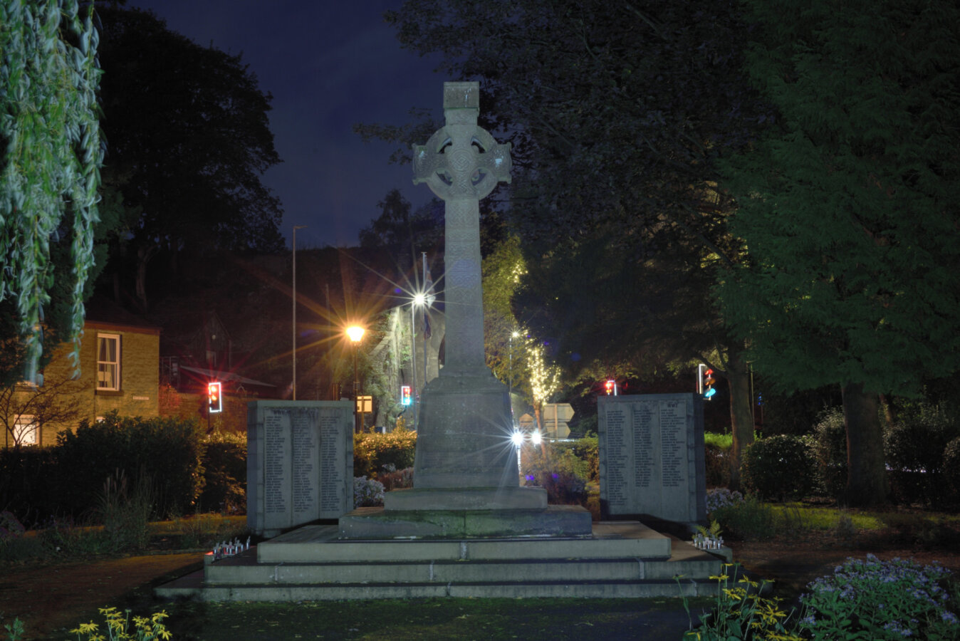 4629 white led monument
